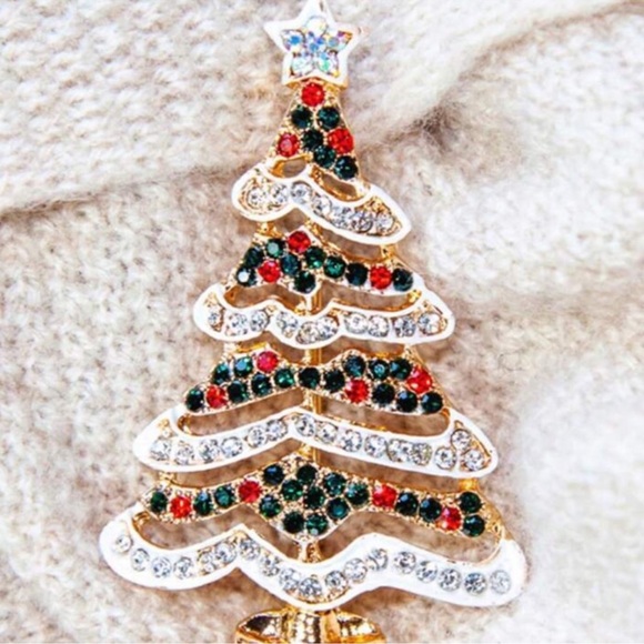 Vintage Christmas Tree Pin - Picture 8 of 8
